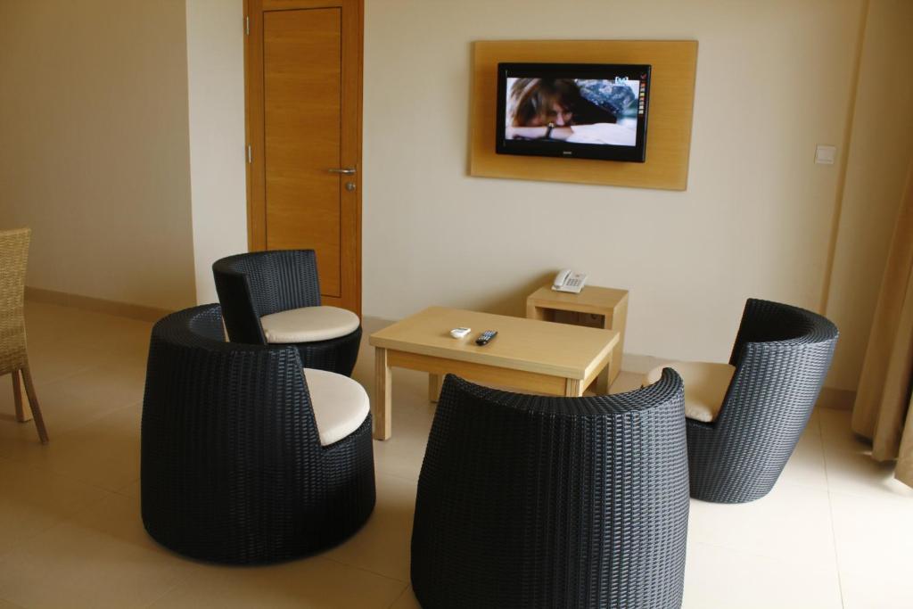 Laprima Hotel Labuan Bajo Εξωτερικό φωτογραφία