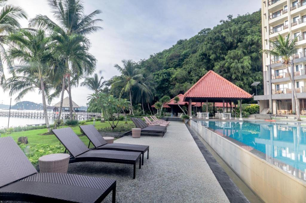 Laprima Hotel Labuan Bajo Εξωτερικό φωτογραφία