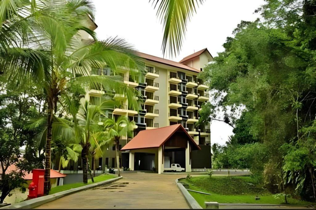 Laprima Hotel Labuan Bajo Εξωτερικό φωτογραφία