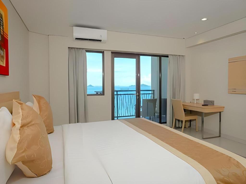 Laprima Hotel Labuan Bajo Εξωτερικό φωτογραφία